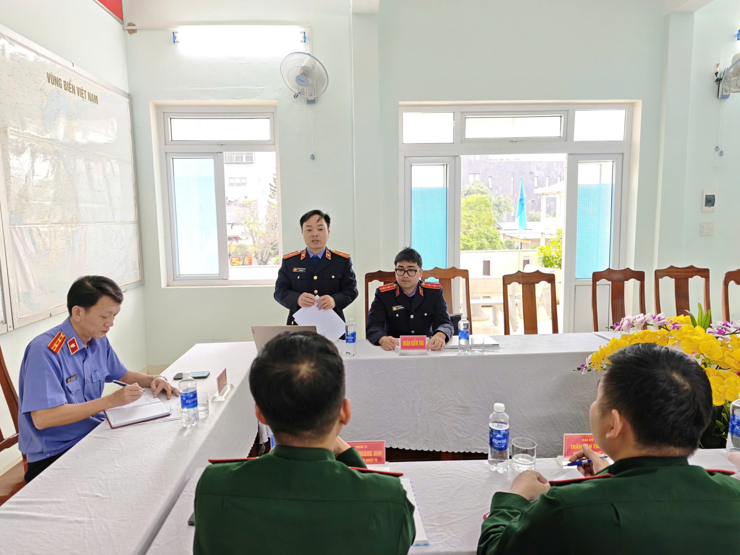 Trực tiếp kiểm sát việc tiếp nhận, phân loại và giải quyết nguồn tin về tội phạm tại Đồn Biên phòng Sơn Trà