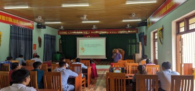VKSND huyện Nam Trà My tổ chức công tác tuyên truyền pháp luật nhân ngày 09/11 - Ngày Pháp luật nước Cộng hòa xã hội chủ nghĩa Việt Nam, nhằm tôn vinh Hiến pháp và pháp luật, giáo dục ý thức thượng tôn PL đối với CB, CC, VC và Nhân  dân