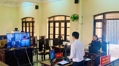 VKSND thành phố Tam Kỳ phối hợp với Tòa án nhân dân cùng cấp tổ chức 09 phiên tòa xét xử trực tuyến
