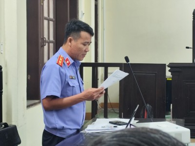 Viện kiểm sát nhân dân huyện Quế Sơn phối hợp với Tòa án nhân dân huyện Quế Sơn tổ chức phiên tòa rút kinh nghiệm kết hợp với trình chiếu chứng cứ