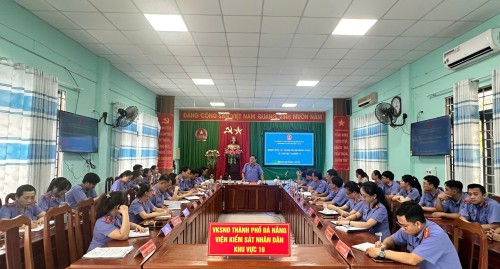 Đoàn công tác VKSND thành phố Đà Nẵng làm việc với Viện kiểm sát nhân dân khu vực 10, thành phố Đà Nẵng