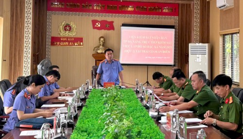 Trực tiếp kiểm sát việc lập hồ sơ đề nghị đặc xá tại Trại tạm giam Công an thành phố Đà Nẵng và Trại giam An Điềm – Bộ Công an