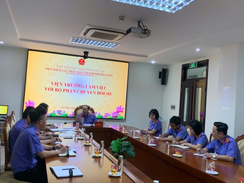 Viện trưởng VKSND thành phố Đà Nẵng làm việc với Bộ phận Chuyển đổi số
