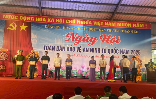 VIỆN KIỂM SÁT NHÂN DÂN KHU VỰC 3 VINH DỰ ĐƯỢC KHEN THƯỞNG TRONG PHONG TRÀO TOÀN DÂN BẢO VỆ AN NINH TỔ QUỐC
