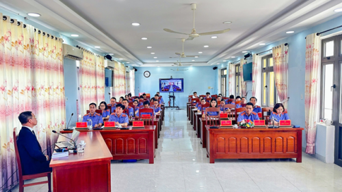 VKSND khu vực 10 tổ chức Hội nghị “Tập huấn công tác kiểm sát việc giải quyết các vụ án hành chính, kinh doanh thương mại, lao động và những vụ việc khác theo quy định của pháp luật”