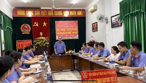 Đoàn công tác VKSND thành phố Đà Nẵng thăm và làm việc tại VKSND khu vực 11