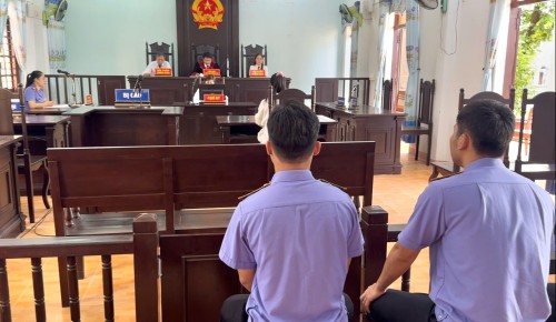 VKSND khu vực 8 tổ chức phiên tòa rút kinh nghiệm vụ án dân sự “Tranh chấp ly hôn”