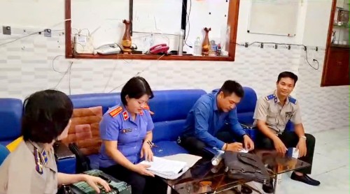VKSND khu vực 3 - Đà Nẵng tham gia kiểm sát việc xác minh hiện trạng trước khi cưỡng chế, kê biên thi hành án dân sự