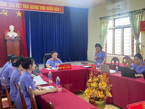 CỤM THI ĐUA SỐ 2 VIỆN KIỂM SÁT NHÂN DÂN THÀNH PHỐ ĐÀ NẴNG TỔ CHỨC HỌP BÌNH XÉT THI ĐUA