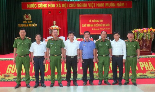Kiểm sát công bố quyết định về đặc xá (đợt 2) của Chủ tịch nước năm 2025