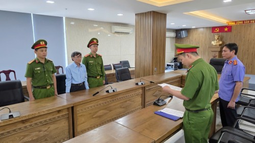 VKSND thành phố Đà Nẵng phê chuẩn Quyết định khởi tố, Lệnh bắt bị can để tạm giam đối với cựu nhân viên Chi nhánh Văn phòng đăng ký đất đai