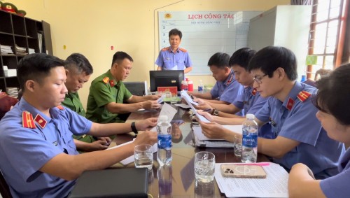 VKSND Khu vực 5 tiến hành trực tiếp kiểm sát việc tạm giữ, tạm giam và thi hành án phạt tù