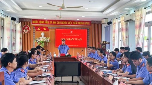 Viện kiểm sát nhân dân khu vực 10 tổ chức giao ban đầu tháng 9: Quán triệt chỉ tiêu nghiệp vụ, nâng cao hiệu quả hoạt động