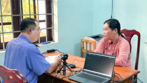 Kiểm sát viên Viện kiểm sát nhân dân khu vực 10 – Đà Nẵng tham gia hỏi cung bị can có ghi âm, ghi hình có âm thanh