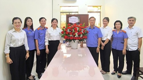 VKSND khu vực 3 chúc mừng kỷ niệm 80 năm ngày thành lập ngành Tòa án nhân dân