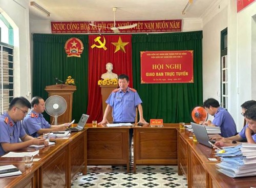 VKSND thành phố Đà Nẵng kiểm tra, hướng dẫn công tác kiểm sát việc tiếp nhận, giải quyết nguồn tin về tội phạm tại VKSND khu vực 8.