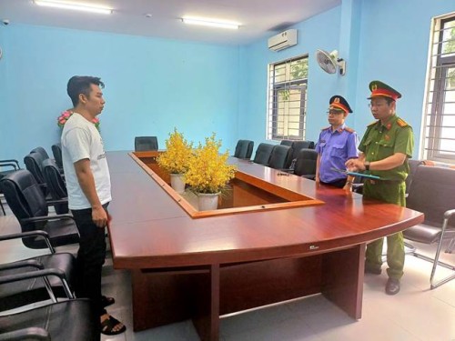 VIỆN KIỂM SÁT NHÂN DÂN KHU VỰC 3 – ĐÀ NẴNG: PHÊ CHUẨN QUYẾT ĐỊNH KHỞI TỐ BỊ CAN VÀ LỆNH BẮT BỊ CAN ĐỂ TẠM GIAM ĐỐI TƯỢNG CÓ HÀNH VI “ĐE DỌA GIẾT NGƯỜI”