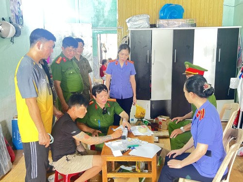 VIỆN KIỂM SÁT NHÂN DÂN KHU VỰC 7 - ĐÀ NẴNG KIỂM SÁT  VIỆC KHÁM XÉT KHẨN CẤP THEO QUY ĐỊNH PHÁP LUẬT