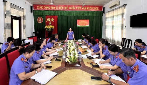 Chi bộ Viện kiểm sát nhân dân Khu vực 7 tổ chức sinh hoạt Chi bộ thường kỳ tháng 10 năm 2025