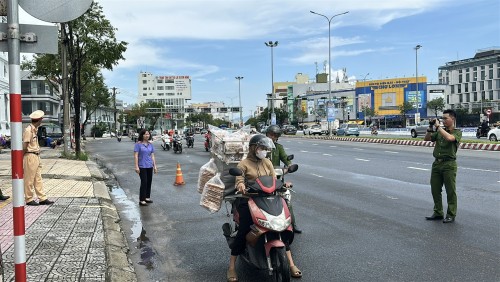 Viện Kiểm sát nhân dân khu vực 3 – Đà Nẵng kiểm sát việc thực nghiệm điều tra hiện trường vụ tai nạn giao thông