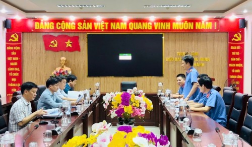 VKSND KHU VỰC 5 - ĐÀ NẴNG TRỰC TIẾP LÀM VIỆC VỚI  UBND CÁC XÃ TRÊN ĐỊA BÀN VỀ VIỆC TRIỂN KHAI THÍ ĐIỂM KHỞI KIỆN VỤ ÁN DÂN SỰ ĐỂ BẢO VỆ QUYỀN DÂN SỰ CỦA CHỦ THỂ LÀ NHÓM DỄ BỊ TỔN THƯƠNG VÀ LỢI ÍCH CÔNG THEO NGHỊ QUYẾT 205/2025QH15 CỦA QUỐC HỘI
