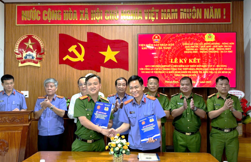 VIỆN KIỂM SÁT NHÂN DÂN KHU VỰC 6, THÀNH PHỐ ĐÀ NẴNG TỔ CHỨC HỘI NGHỊ TRIỂN KHAI CÔNG TÁC NĂM 2026 VÀ LỄ KÝ KẾT QUY CHẾ PHỐI HỢP VỚI CÔNG AN XÃ