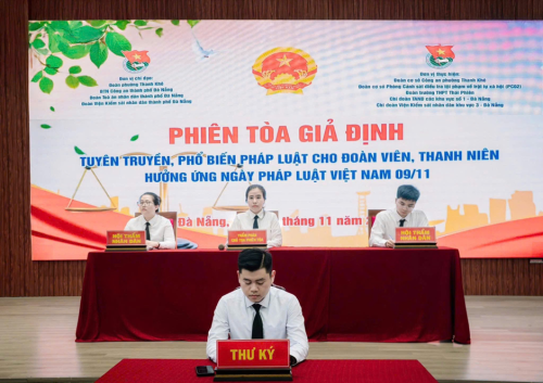 Chi đoàn VKSNDKV3 phối hợp tổ chức “Phiên toà giả định” tuyên truyền pháp luật hưởng ứng ngày Pháp luật Việt Nam
