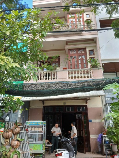 VIỆN KIỂM SÁT NHÂN DÂN KHU VỰC 2 KIỂM SÁT VIỆC GIAO NHÀ CHO NGƯỜI TRÚNG ĐẤU GIÁ