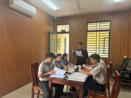 Viện kiểm sát nhân dân khu vực 11 tiến hành phúc tra việc thực hiện kiến nghị năm 2025 tại Phòng Thi hành án dân sự cùng cấp