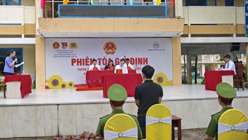 VKSND KHU VỰC 2 – ĐÀ NẴNG TỔ CHỨC PHIÊN TÒA GIẢ ĐỊNH TUYÊN TRUYỀN PHÁP LUẬT VỀ TỘI “SỬ DỤNG TRÁI PHÉP CHẤT MA TÚY”