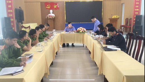 Viện kiểm sát nhân dân khu vực 11 trực tiếp kiểm sát công tác tiếp nhận, giải quyết nguồn tin về tội phạm tại Công an các xã trên địa bàn