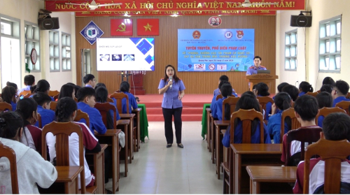 CHI ĐOÀN VKSND KHU VỰC 5 TỔ CHỨC TUYÊN TRUYỀN PHÁP LUẬT VỀ: “PHÒNG, CHỐNG CÁC LOẠI TỘI PHẠM CÓ NGUY CƠ XẢY RA CAO TRONG MÔI TRƯỜNG HỌC ĐƯỜNG”