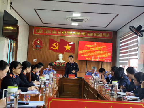 VIỆN KIỂM SÁT NHÂN DÂN KHU VỰC 6, THÀNH PHỐ ĐÀ NẴNG TỔ CHỨC HỘI NGHỊ QUÁN TRIỆT, TRIỂN KHAI LUẬT TƯ PHÁP NGƯỜI CHƯA THÀNH NIÊN VÀ THÔNG TƯ LIÊN TỊCH SỐ 12/2025