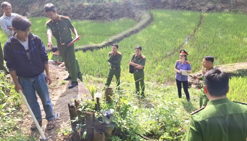 Kiểm sát viên Viện kiểm sát nhân dân Khu vực 7 kiểm sát hoạt động thực nghiệm điều tra đối với vụ án “Cố ý gây thương tích” của Cơ quan CSĐT Công an thành phố Đà Nẵng