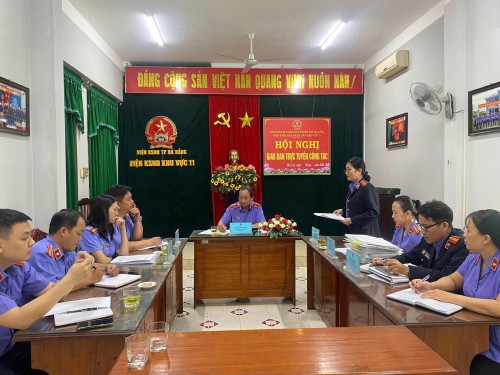 Đồng chí Nguyễn Văn Chiến – Phó Viện trưởng VKSND TP. Đà Nẵng làm việc với VKSND khu vực 11 về triển khai Nghị quyết 205/2025/QH15