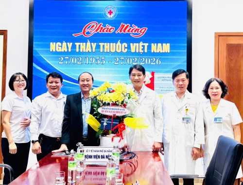 LÃNH ĐẠO VKSND THÀNH PHỐ ĐÀ NẴNG THĂM, CHÚC MỪNG NGÀY THẦY THUỐC VIỆT NAM 27/2