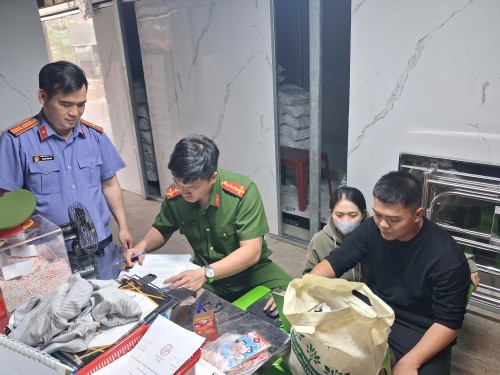 Viện KSND khu vực 4 phê chuẩn khởi tố, bắt tạm giam bị can sản xuất, buôn bán hàng giả là rong biển khô các loại