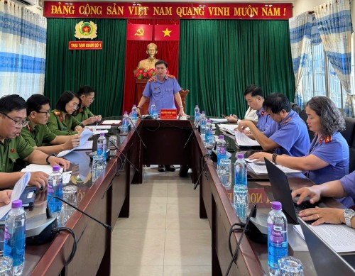 VKSND TP ĐÀ NẴNG TRỰC TIẾP KIỂM SÁT VIỆC TẠM GIỮ TẠM GIAM VÀ THI HÀNH ÁN PHẠT TÙ TẠI TRẠI TẠM GIAM SỐ 1 - CÔNG AN THÀNH PHỐ ĐÀ NẴNG 6 THÁNG ĐẦU NĂM 2026