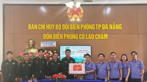 Viện kiểm sát nhân dân khu vực 10, thành phố Đà Nẵng thăm, chúc mừng các đơn vị Biên phòng nhân kỷ niệm 67 năm Ngày truyền thống Bộ đội Biên phòng Việt Nam và 37 năm Ngày Biên phòng toàn dân