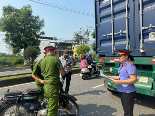 VIỆN KIỂM SÁT NHÂN DÂN KHU VỰC 10 – ĐÀ NẴNG KIỂM SÁT VIỆC DỰNG LẠI HIỆN TRƯỜNG VỤ TAI NẠN GIAO THÔNG