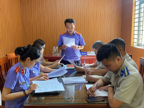 Viện kiểm sát nhân dân khu vực 11 trực tiếp kiểm sát tại Phòng thi hành án dân sự