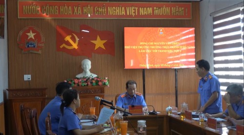 VKSND TP ĐÀ NẴNG KIỂM TRA TIẾN ĐỘ KIỂM SÁT THI HÀNH ÁN HÀNH CHÍNH TẠI VIỆN KIỂM SÁT NHÂN DÂN KHU VỰC 5 VÀ VIỆN KIỂM SÁT NHÂN DÂN KHU VỰC 6 – ĐÀ NẴNG