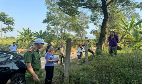 KIỂM SÁT VIỆC KHÁM NGHIỆM HIỆN TRƯỜNG VỤ CỐ Ý HUỶ HOẠI ĐẤT RỪNG SẢN XUẤT