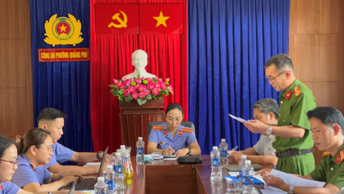 VKSND KHU VỰC 5 TIẾN HÀNH TRỰC TIẾP KIỂM SÁT VIỆC TIẾP NHẬN, GIẢI QUYẾT NGUÔN TIN VỀ TỘI PHẠM VÀ CÔNG TÁC THI HÀNH ÁN HÌNH SỰ TẠI CỘNG ĐỒNG