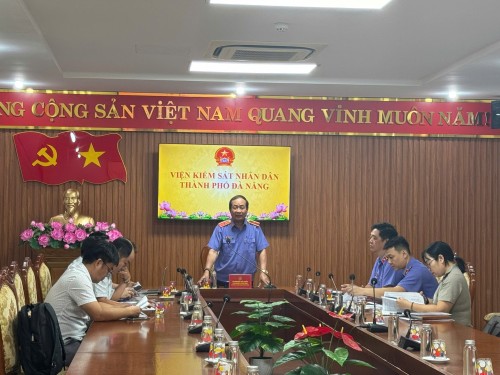 VKSND TP. ĐÀ NẴNG LÀM VIỆC VỚI LÃNH ĐẠO CƠ QUAN THI HÀNH ÁN DÂN SỰ VÀ UBND PHƯỜNG HOÀ CƯỜNG VỀ THỰC HIỆN NGHỊ QUYẾT 205/2025/QH15