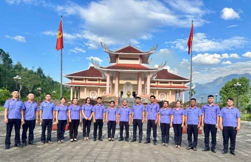 HÀNH TRÌNH VỀ NGUỒN CỦA CHI ĐOÀN VKSND KHU VỰC 8 - ĐÀ NẴNG
