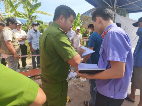 VKSND Khu vực 11 – Đà Nẵng tham gia khám nghiệm hiện trường vụ tai nạn giao thông gây hậu qả nghiêm trọng
