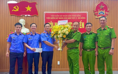 RỰC RỠ SẮC HOA VÀ THẮM TÌNH ĐOÀN KẾT: CÁC ĐƠN VỊ TRÊN ĐỊA BÀN KHU VỰC VÀ THÀNH PHỐ ĐÀ NẴNG CHÚC MỪNG NGÀY TRUYỀN THỐNG VIỆN KIỂM SÁT NHÂN DÂN (26/7/1960 - 26/7/2026)