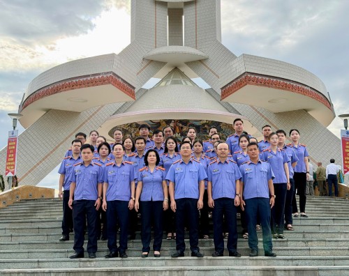 VKSND khu vực 3 – Đà Nẵng: Sôi nổi hoạt động chào mừng 66 năm ngày thành lập ngành Kiểm sát nhân dân, tri ân ngày Thương binh - Liệt sĩ