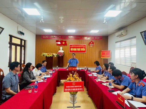 Từ kết quả truy thu hơn 815 triệu đồng nợ BHXH: VKSND khu vực 3 – Đà Nẵng tổ chức làm việc với cơ quan thuế, BHXH để tăng cường rà soát, bảo vệ lợi ích công